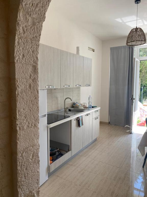 Case vacanza, alberobello, villa cosmo, dove dormire ad alberobello, trullo alberobello transfer aeroporto bari,
transfer aeroporto brindisi,
transfer stazione bari,
transfer stazione brindisi
